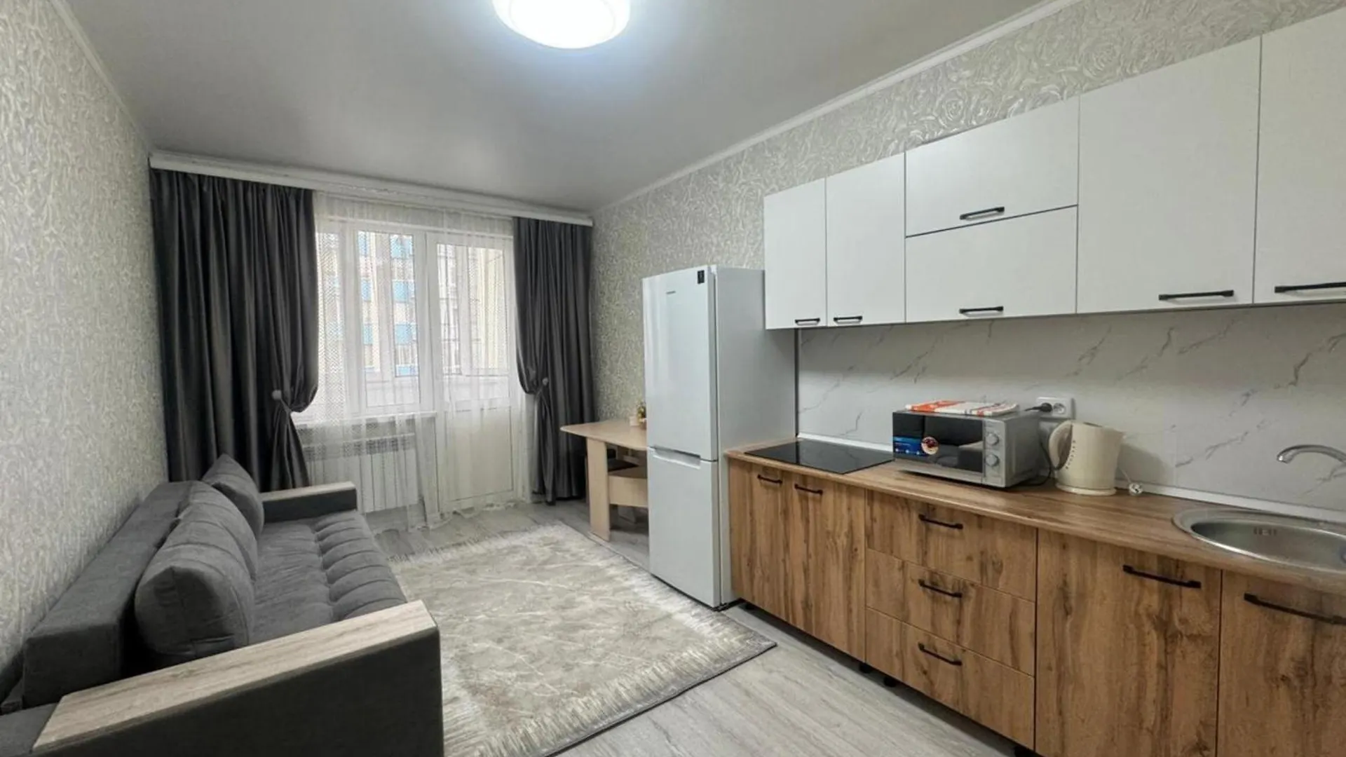 Апартаменты Напротив Алматы Арены 69-32 Apartment